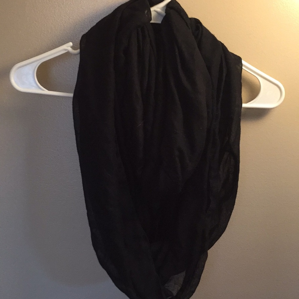 Black scarf